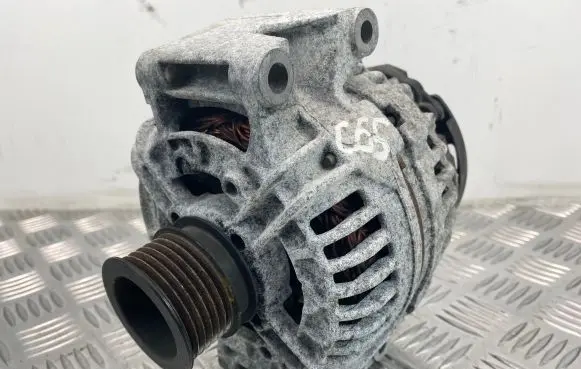 Mercedes-Benz E W212 Generator/alternator A2721540002 0124525055 14V8015