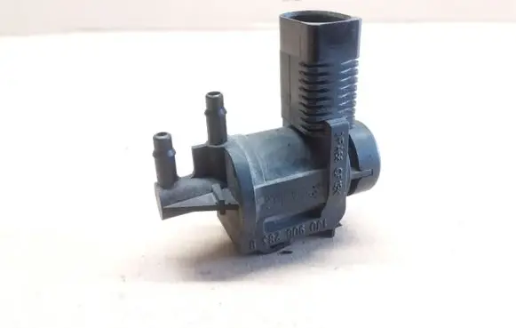 Volkswagen PASSAT B5.5 Vacuum valve 1J0906283B