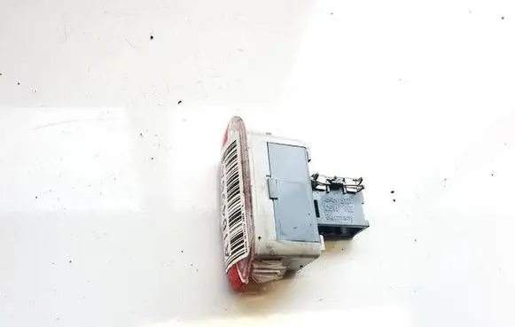 Skoda Octavia Mk2 (1Z) Front door card panel trim 5121