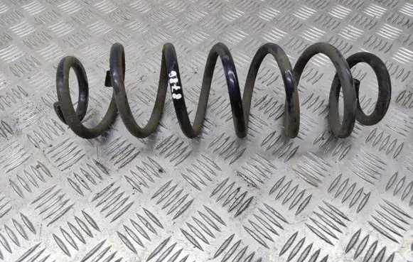 Skoda Octavia Mk3 (5E) Rear coil spring