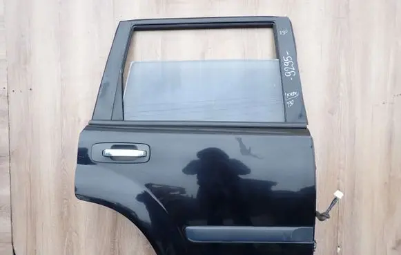 Nissan X-Trail T30 Rear door 