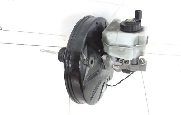 Seat Alhambra (Mk2) Brake booster 3C1614105AP 3C1611301