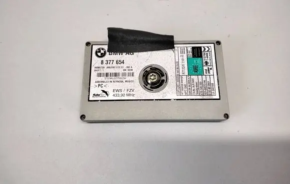 BMW X5 E53 Antenna control unit 8377654 ALR9437