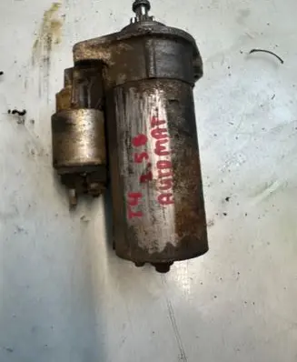 Volkswagen Transporter - Caravelle T4 Starter motor 321123