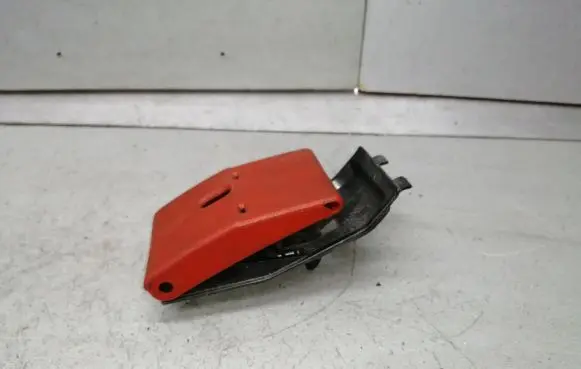 Mercedes-Benz E W124 Engine bonnet (hood) release handle