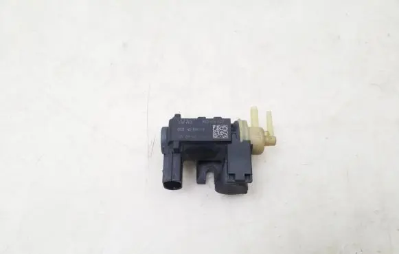 Audi A4 S4 B8 8K Turbo solenoid valve 8K0906627