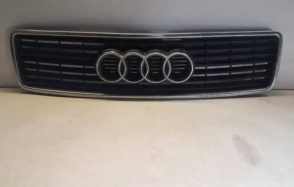 Audi 100 S4 C4 Front bumper upper radiator grill 4A0853651A