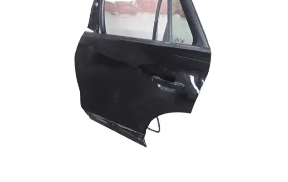 Audi Q2 - Rear door