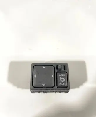 Nissan X-Trail T30 Wing mirror switch 040406