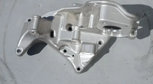 Volvo V60 Generator/alternator bracket 31480996