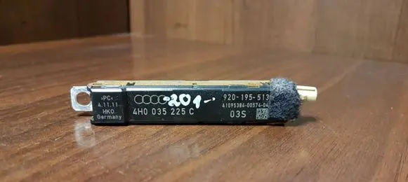 Audi A8 S8 D4 4H Aerial antenna amplifier 4H0035225C