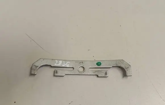 BMW 5 F10 F11 Fuel Injector clamp holder 