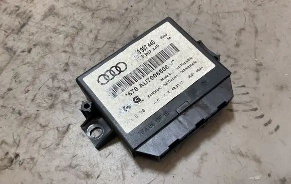 Audi Q7 4L Parking PDC control unit/module 8K0907440 AU70085063