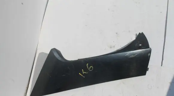 Tailgate/trunk spoiler