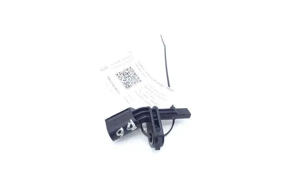Volkswagen PASSAT B6 ABS brake wheel speed sensor 7H0927804