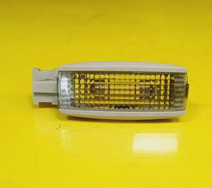 Volkswagen PASSAT B5.5 Other interior light 3B0947113