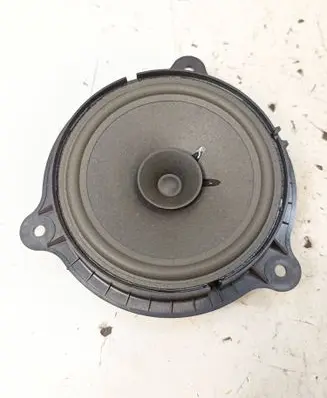 Nissan Pulsar Rear door speaker