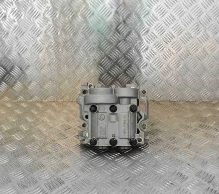 Ford Mustang VI Oil pump FB5E6K360BD