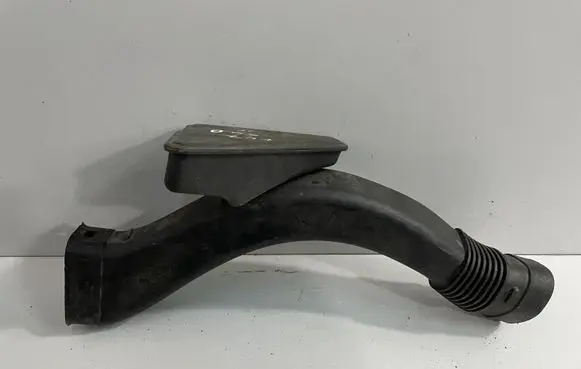 BMW 5 GT F07 Air intake hose/pipe 7577472