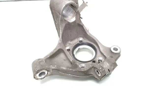 Polestar 2 Front wheel hub spindle knuckle P31681837 31681837