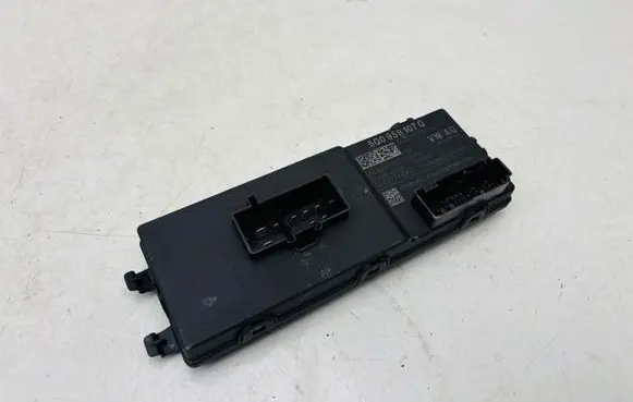 Skoda Superb B8 (3V) Tailgate/trunk control unit/module 5Q0959107G 22008001