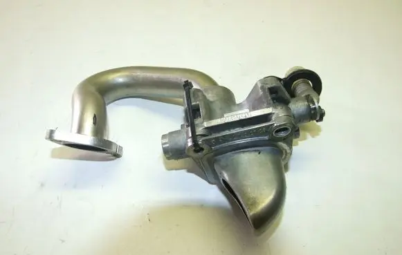 Mercedes-Benz E W212 EGR valve 6421401263