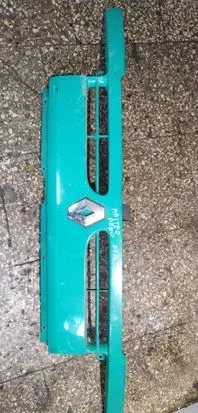 Renault Master II Front bumper upper radiator grill 7700352125