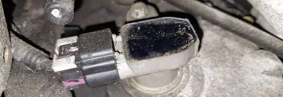 High voltage ignition coil