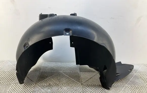 Skoda Superb B6 (3T) Front wheel arch liner splash guards 3T0809962 3T0809958B