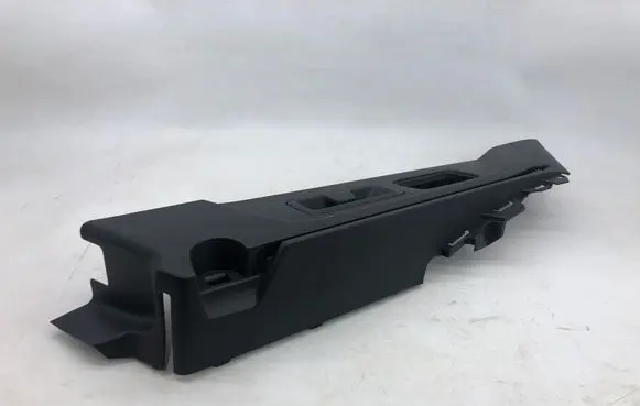 Opel Astra L Other trunk/boot trim element 98689v