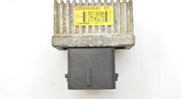 Nissan Qashqai Glow plug pre-heat relay 8200859243