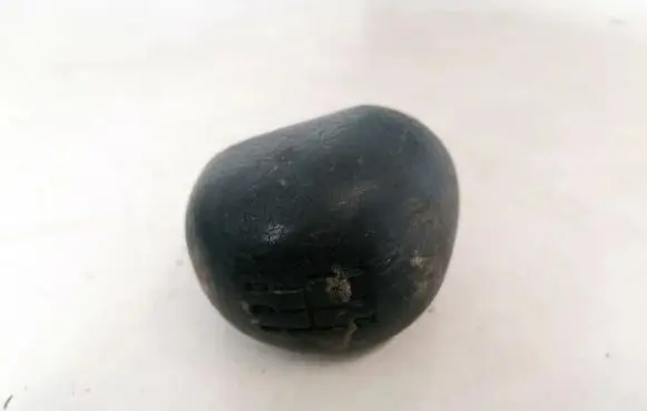 Toyota Avensis Verso Gear lever shifter trim leather/knob