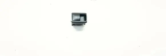 Mercedes-Benz E W212 Tailgate opening switch A2079050051