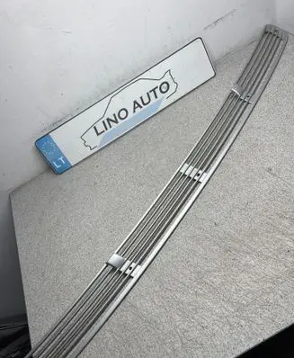 BMW 7 E38 Bonnet/hood grill 8172059