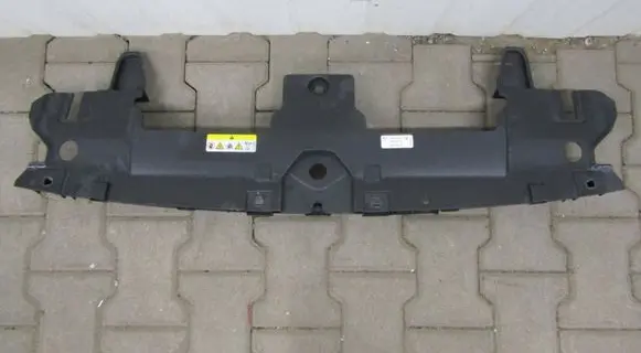 Volkswagen Touareg III Engine bonnet/hood lock trim molding 
