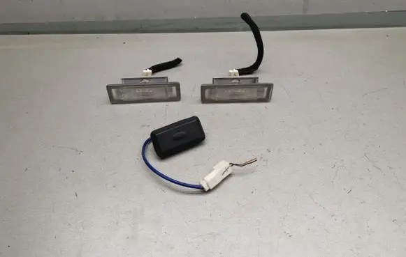 Tailgate opening switch