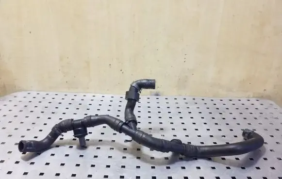 Audi A3 S3 8V Engine coolant pipe/hose 3Q0122157S