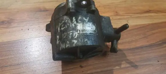 Mazda 626 Vacuum pump X2T58171 RF2A18
