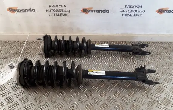 Mercedes-Benz C AMG W205 Front shock absorber with coil spring A2053200513