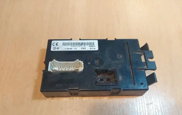 Renault Trafic II (X83) Other control units/modules P8200156015 UCH-N1 216688906B