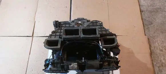 BMW X5 E53 Interior heater climate box assembly housing 532925111A