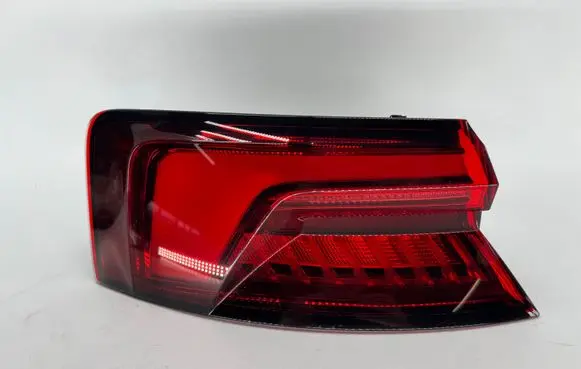 Audi A5 Rear/tail lights 8W6945091G