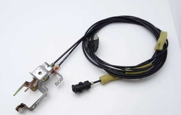 Rover 414 - 416 - 420 Fuel cap flap release cable 
