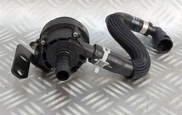 Ford Kuga III Water pump LX6118D473HPC