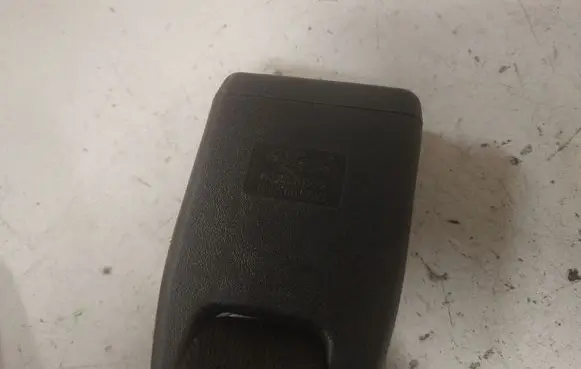 Mazda 6 Rear seatbelt buckle T86244B