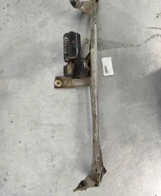 Volvo S70 V70 V70 XC Front wiper linkage and motor 9169321