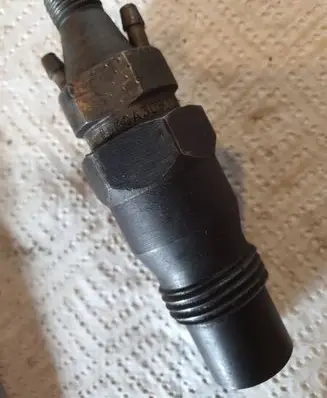 Volkswagen Caddy Fuel injector 068130201 068130201829