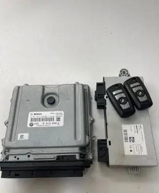 BMW 5 F10 F11 Engine ECU kit and lock set 8513242 030214017 0281017679