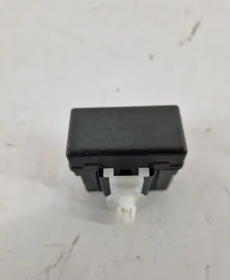 Ford Kuga I Seat heating relay CJ5414C724AE