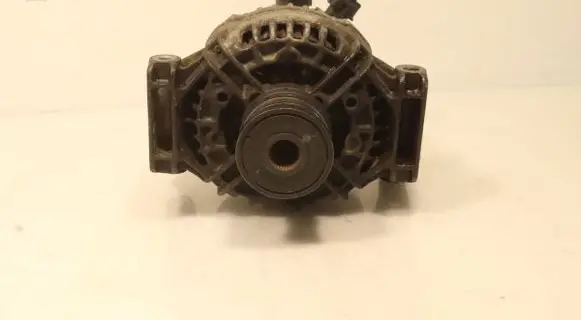 Opel Vectra C Generator/alternator 0124415009